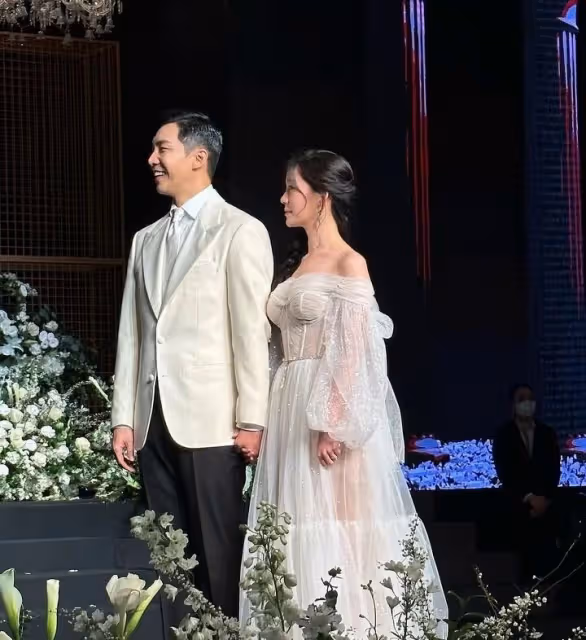 李昇基和李多寅婚禮,背景卻播放廣告,韓網友:這輩子第一次見!