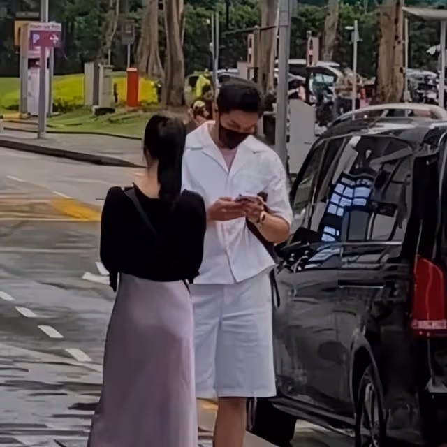李昇基和李多寅婚禮,背景卻播放廣告,韓網友:這輩子第一次見!