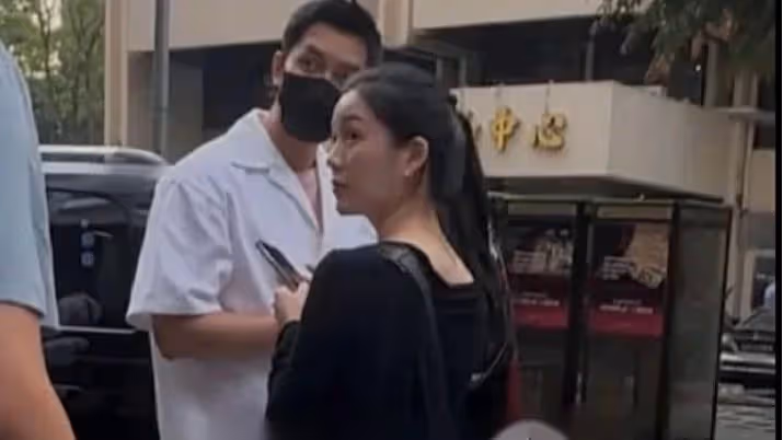李昇基和李多寅，新加坡街頭被目擊，粉絲要求合影被拒絕！