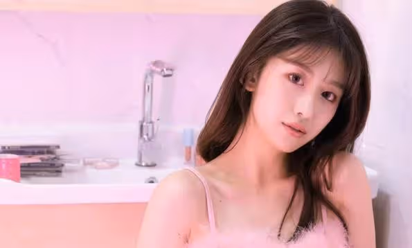 「新兒媳白富美，要享福了」婆婆得意發圈，前兒媳秒贊，婆婆慌了