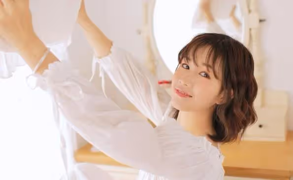「新兒媳白富美，要享福了」婆婆得意發圈，前兒媳秒贊，婆婆慌了