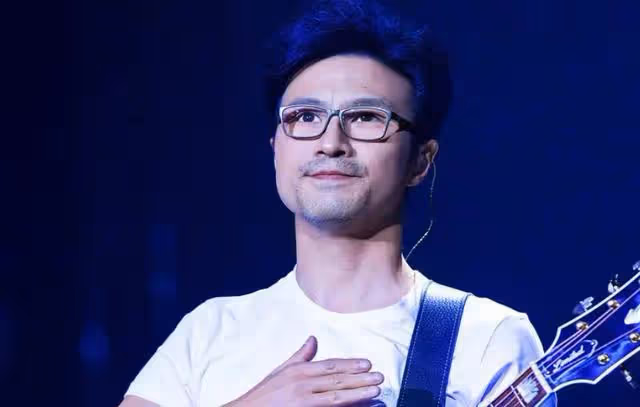 「夫妻本是同林鳥」,但抱歉,章子怡救不了汪峰