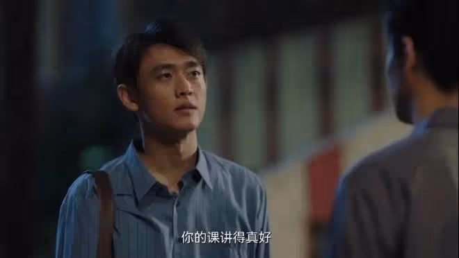 長相清新帥氣,張若昀、馮小剛都沒帶紅,出道8年終於憑《人生之路》火了