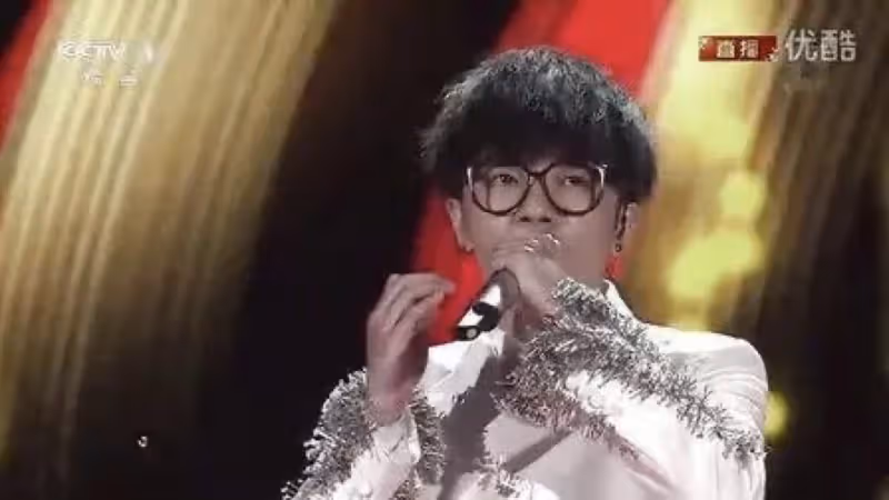 華晨宇,到底是音樂天才,還是被粉絲寵壞的「巨嬰」?