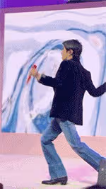華晨宇,到底是音樂天才,還是被粉絲寵壞的「巨嬰」?