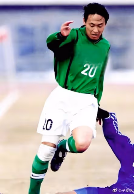 「婚變」風波後!伏明霞與71歲富豪老公首次同框,20歲大女兒罕露面