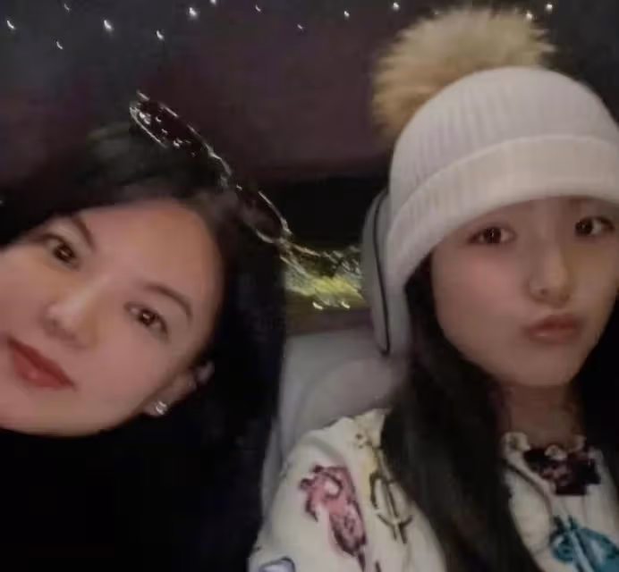 王詩齡穿漢服拍寫真,神似王岳倫戴假髮,父女倆長得越來越像