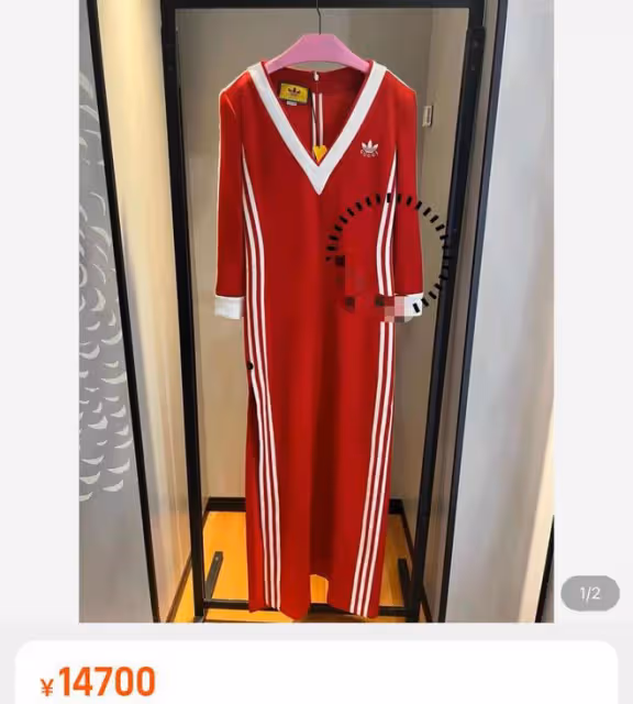 44歲胡靜嫁富豪疑懷二胎!身形圓潤小腹突出,李心潔同框似少女