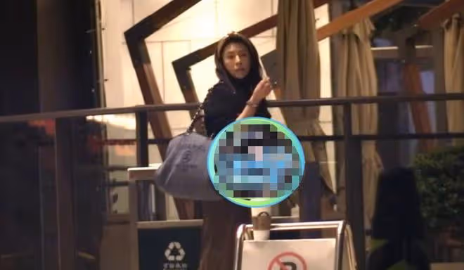 文章帶女友全家出遊,女方顏值高身材好,疑似也是離異還有娃
