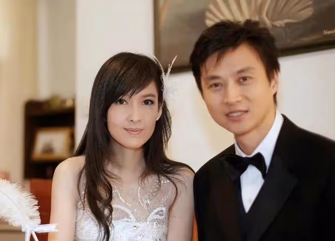 周慧敏回應與倪震離婚的假傳聞:鴿子也來了,我和先生歡迎你