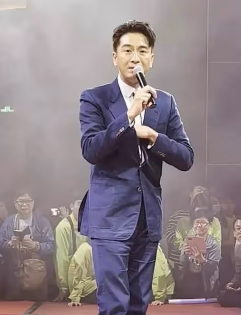馬國明內地演出,出場費僅20萬,表演時一個小動作引網友熱議紛紛