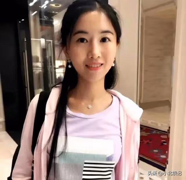 翟欣欣疑「約嫖」聊天記錄曝光!對方不止一人,為1000元討價還價