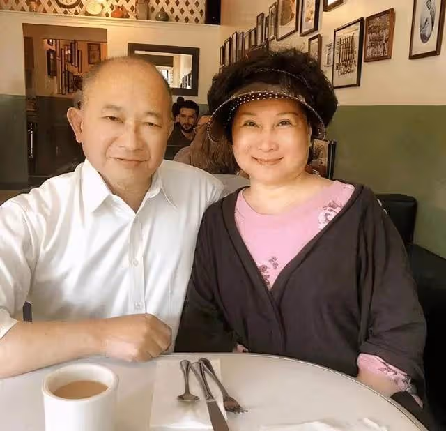 國內的名導都怎麼了?馮小剛深陷移民爭議,張藝謀「下凡」拍網劇