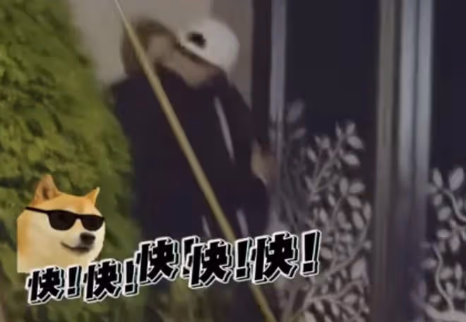 38歲男星深夜擁吻洋妞疑出軌!生病娃丟妻子照顧,回應稱喝酒誤事
