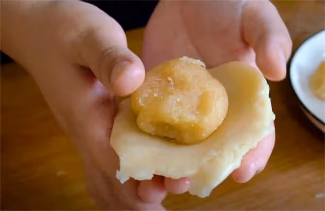 春天，教你用冬瓜做冬蓉酥餅，不用烤箱也能層層起酥，簡單實用