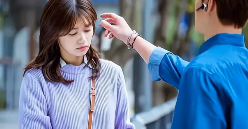 女子離婚3天後，前公公找上門給她15萬：收著吧，這是我家欠你的