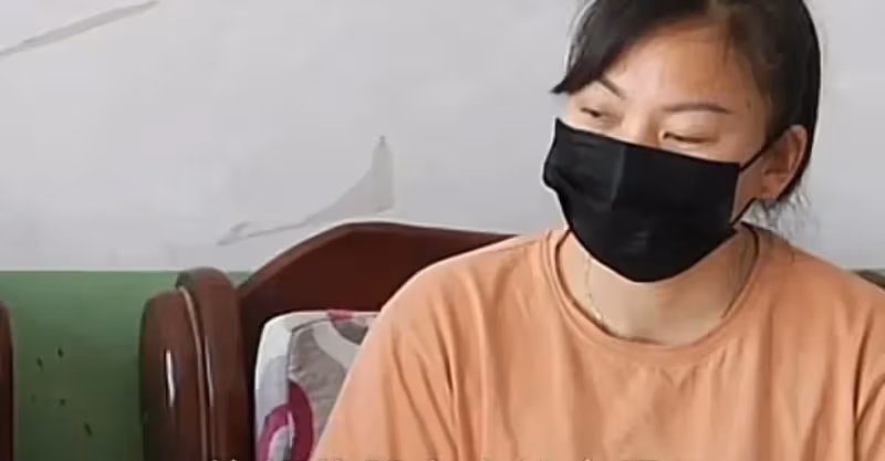 丈夫帶發小老婆去買新車，妻子氣得提離婚，丈夫：就是故意氣你的