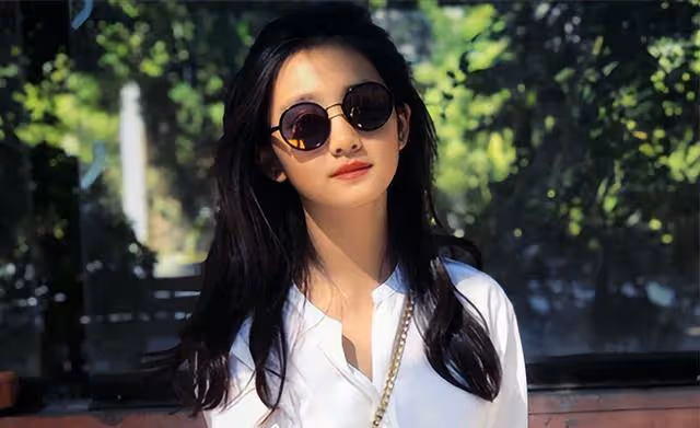 天天吃不完的瓜!周慧敏離婚,黃磊女兒人設崩塌,個個都好生猛