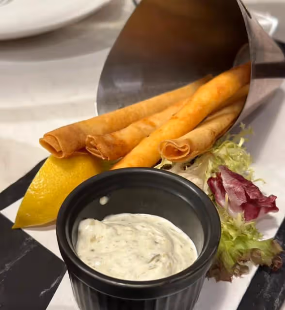 黃宗澤餐廳暴雷:粉絲稱意面都是冷的,服務員的態度很傲慢