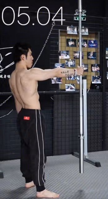 貼牙片,說假話,假顏值,吃了5年「潤玉」紅利的羅雲熙,裝不下去了