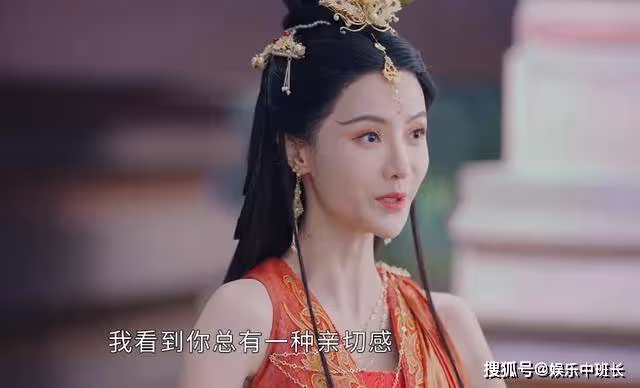《長月燼明》看了黎蘇蘇的身世，才知她為何是殺魔神的命定之人