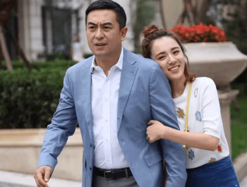 男版《三十而已》被傳將襲，上星湖南衛視，張翰主演，女主太驚艷