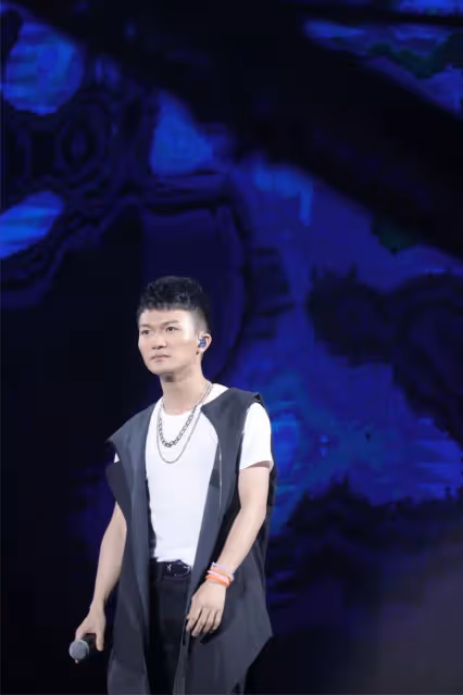 周深：因為個子只有161，生活中煩惱不少，喜歡比自己高的女朋友