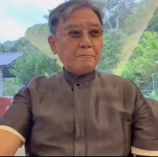 李立群拒絕回答大陸高鐵是否有靠背，遭網友吐槽，說實話有這麼難