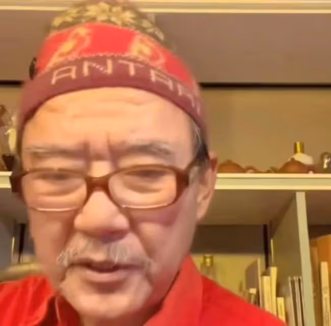 李立群拒絕回答大陸高鐵是否有靠背，遭網友吐槽，說實話有這麼難