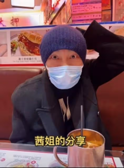 膝下無子女,每月見一次,張衛健和張茜的婚姻,有多少人難理解?