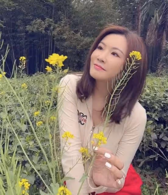 一眾亞視小生花旦重聚!已全部長居內地發展,年過半百仍男帥女美