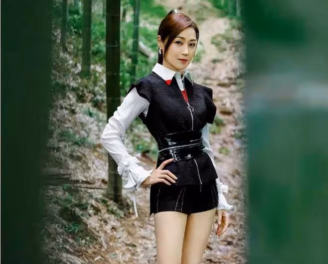 一眾亞視小生花旦重聚!已全部長居內地發展,年過半百仍男帥女美