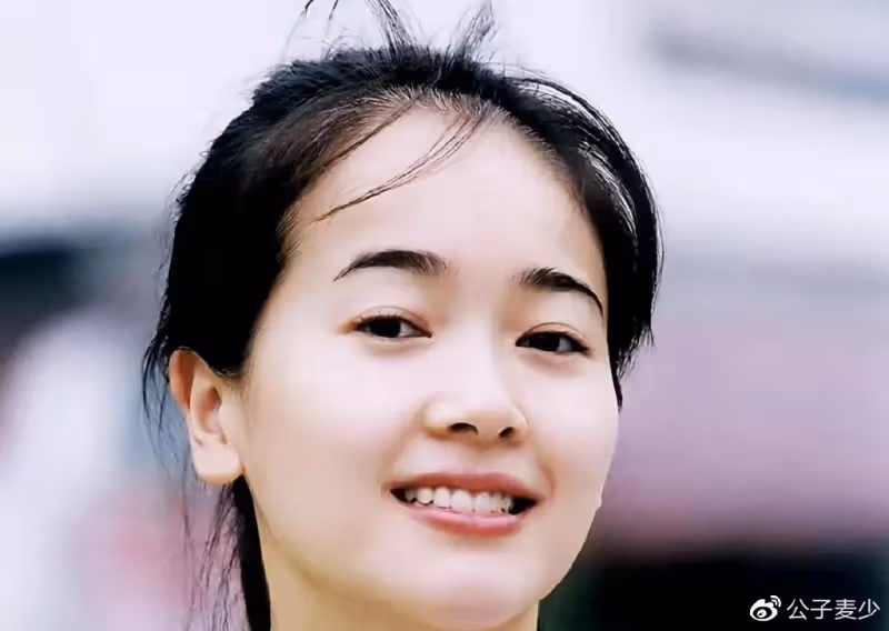 左小青身材有多撩人?當她下水那一刻,網友:真是人間尤物
