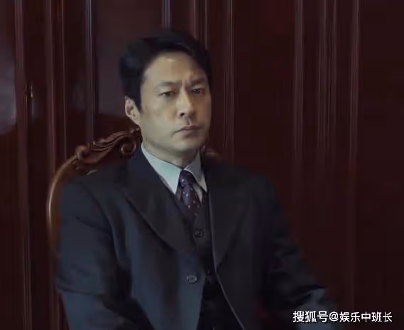 《無間》鋼琴師終於露面，見到花向雨竟喊女兒！