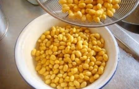 黃豆，綠豆，紅豆，黑豆，這4種豆類果實有哪些區別呢？收藏了
