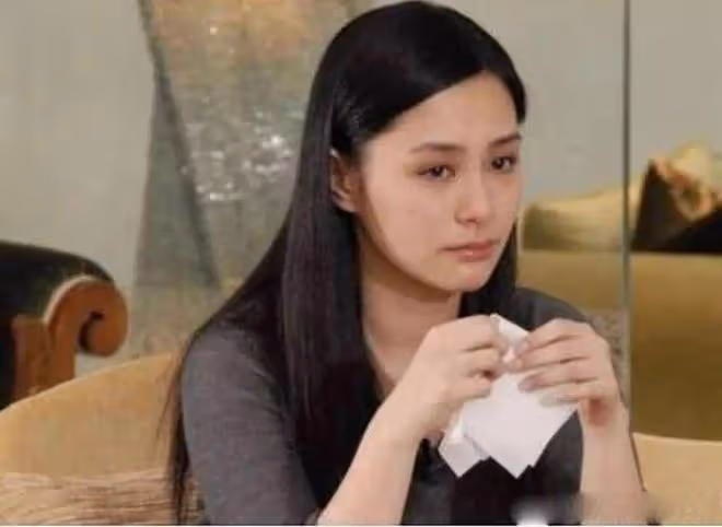 女明星被扒光了掛在黃網上賣？受侵害了還要被捂嘴！這憑什麼？
