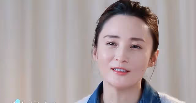蔣勤勤看一集《塵封十三載》,就立馬給董晴啜妮打電話,原因超好笑