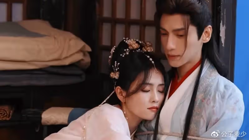 《長月燼明》大火，羅雲熙穩坐仙俠劇第一，尤其這套敦煌風PPT太美了