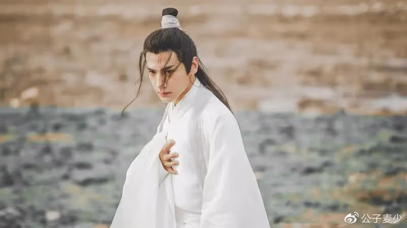 《長月燼明》大火，羅雲熙穩坐仙俠劇第一，尤其這套敦煌風PPT太美了
