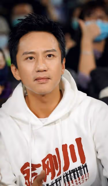 曝二字演員夫妻貌合神離！男方專找外國女發生關係，孫儷鄧超躺槍