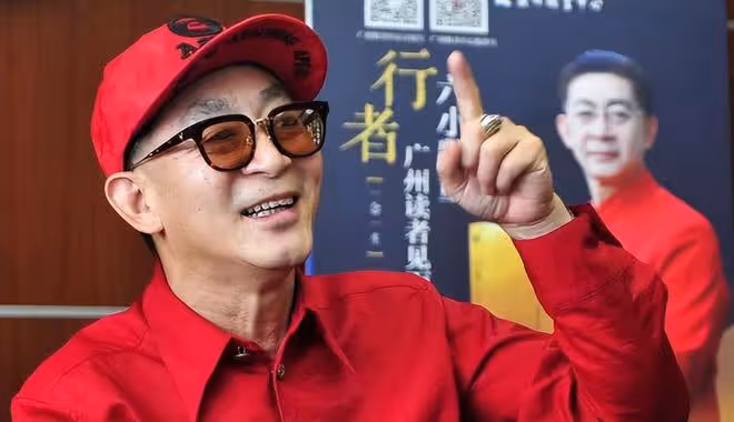64歲六小齡童章金萊現身《猴王館》,出席活動再次引發大家熱議