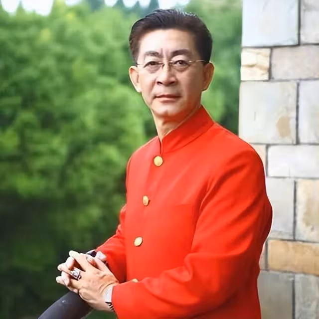 64歲六小齡童章金萊現身《猴王館》，出席活動再次引發大家熱議