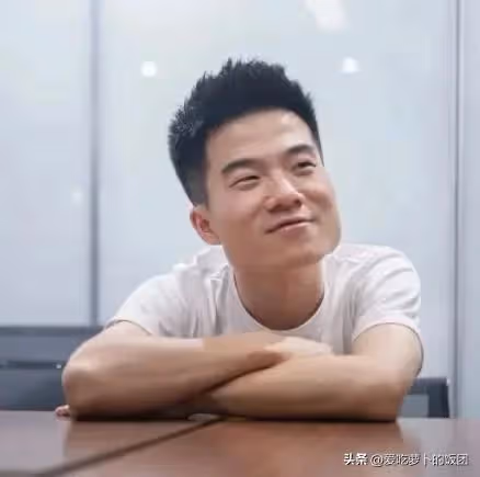 為什麼東方甄選的人越來越少,而小楊哥卻一直長虹