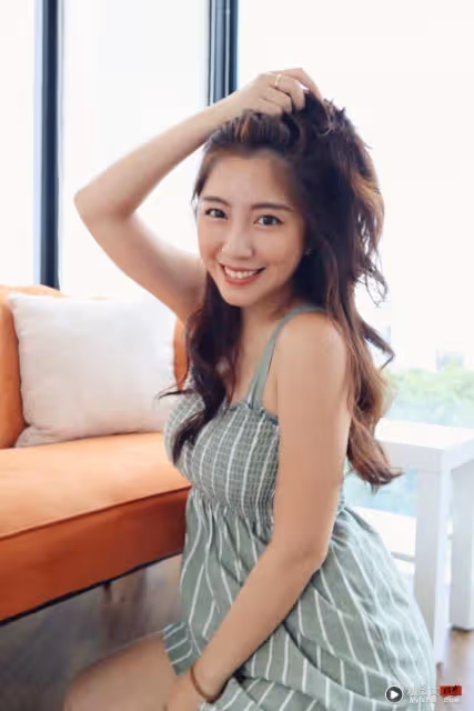 女星撐爆比基尼！胸前無遮掩求粉絲「勿放大」嗲喊照片：修得很辛苦