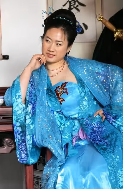 「芙蓉姐姐」消失18年，現狀引人深思，原來她才是最清醒的那個