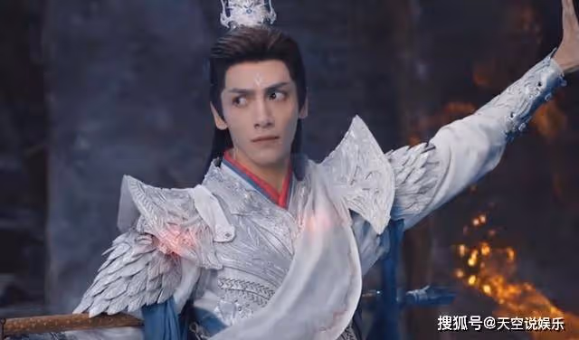 《長月燼明》結局澹臺轉世凡人，和黎蘇蘇幸福一生，葉冰裳結局悲慘