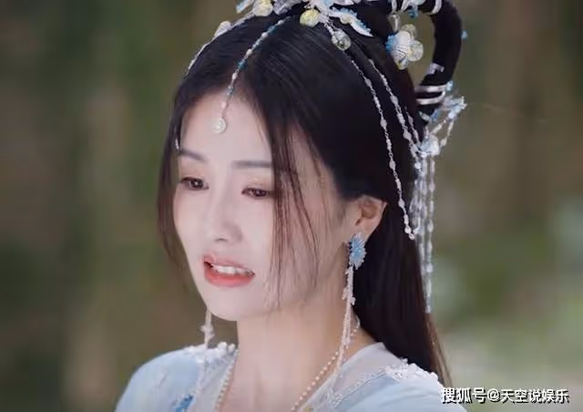 《長月燼明》結局澹臺轉世凡人，和黎蘇蘇幸福一生，葉冰裳結局悲慘