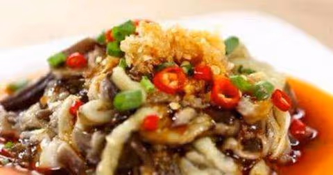 備好幾道精美菜肴，為家人烹飪一頓大餐，是一件很幸福的事