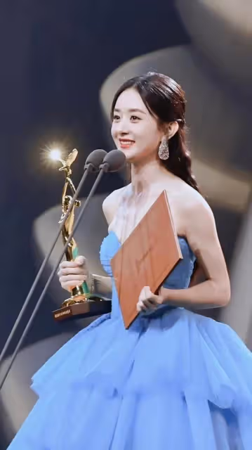 明星夫妻私生活混亂，男方喜歡嫖娼外國女人，女方在劇組隨便睡