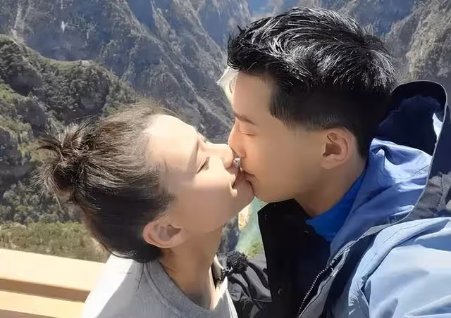 恭喜!著名男演員舉行世紀婚禮迎娶最美千金,星級姐妹團陣容強大